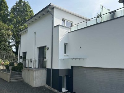 Modernes Familienhaus mit traumhaftem Ausblick in ruhiger, exklusiver Lage von Sonnenberg
