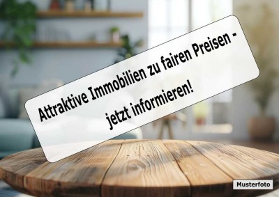 Wohnhaus mit Garage - provisionsfrei