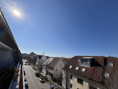 Exklusive 3-Zimmer-Maisonette-Whg. im Zentrum Sindelfingens mit Sauna und großer Dachterrasse