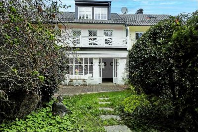 Townhouse-Charme: stylisch möbliert – ideal für zwei!