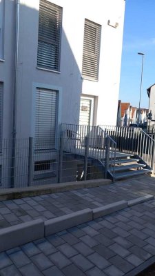 7-Zimmer-Townhaus in Hördt ab sofort frei -ohne Makler