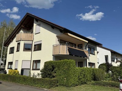 Neu modernisierte 3,5 Zi-Whg mit Südbalkon und 2 Stellplätzen in Geradstetten