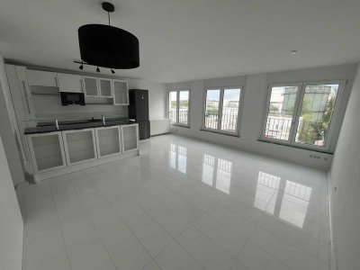Exklusive 3-Zimmer-Penthouse-Wohnung mit gehobener Innenausstattung in Regensburg