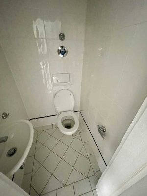 Helle 1-Zimmer-Wohnung in Top-Lage Düsseldorf-Heerdt