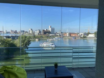 Exklusive Wohnqualität im Penthouse direkt am Ufer des Altrheins