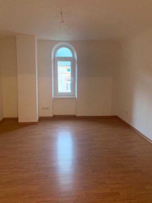 Gemütliche 2 ZKB Wohnung  OHNE BALKON ab 1. August 2025 zu vermieten!
