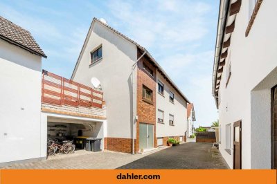 Helle und gut geschnittene Dachgeschosswohnung
