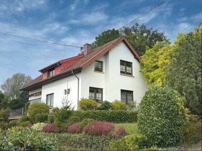 Charmantes Wohnhaus mit traumhafter Weitsicht - Oberthal