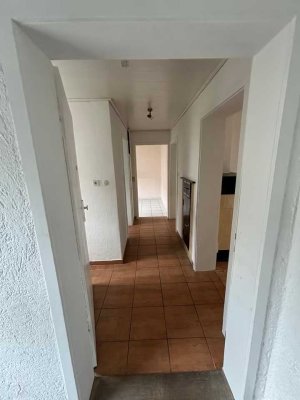Geschmackvolle 3-Raum-EG-Wohnung mit Balkon in Fellbach