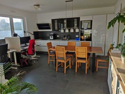 Moderne 2-Zimmer-Penthouse-Wohnung in zentraler Lage von Pfinztal-Berghausen