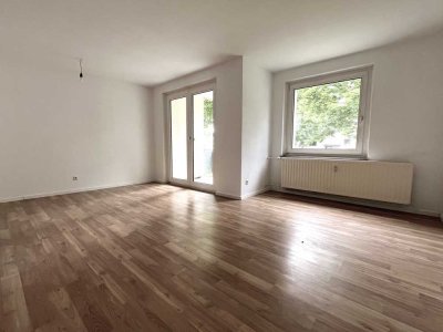 Helle 3 Zimmer Wohnung mit Balkon