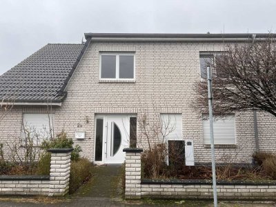 Gewerbe/Praxis möglich (Mischgebiet) - Ruhiges Haus mit 7 Zimmer (Provisionsfrei)