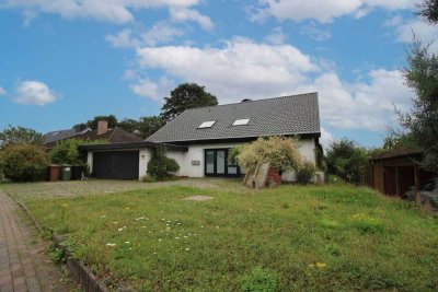 Großes Einfamilienhaus mit 70er Jahre Charme in toller Lage sucht neue Eigentümer mit Vision