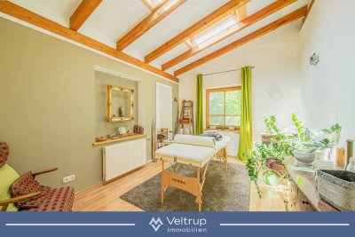 BARRIEREFREIE LOFTWOHNUNG MIT GROßZÜGIGKEIT & STIL IN SCHONDORF