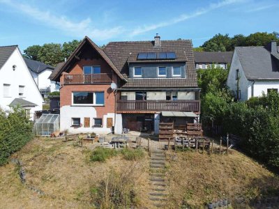 Ein-/Zweifamilienhaus in Sundern