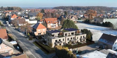 Zweitbezug mit Terrasse und EBK: Geschmackvolle 2-Zimmer-EG-Wohnung mit geh. Innenausstattung in Eng