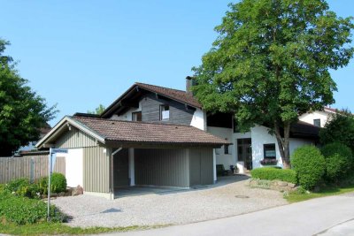 Provisionsfrei! Großes Wohnhaus mit separater Einheit - Ideal für Gewerbe, Hobby oder Ausbau