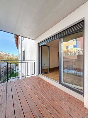 Neuwertige 2-Raum-Wohnung mit Balkon in Teltow