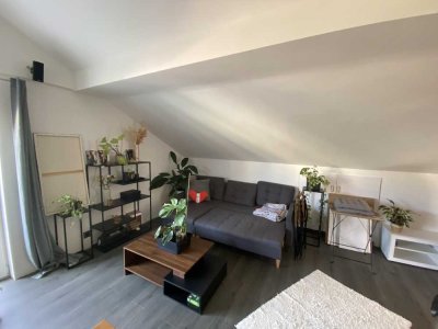 Exklusive 2-Zimmer-Dachgeschosswohnung mit zwei Balkon und Aussicht über das Nagoldtal