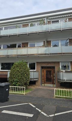 Helle 2,5-Zimmer im EG mit 2 Balkonen in Bergisch Gladbach