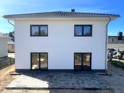 PROVISIONSFREIER | TOP Neubau Stadt Villa in Panketal – Bezugsfertig im vierten Quartal 2025!