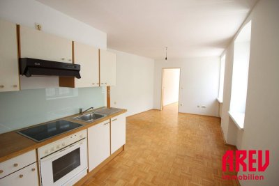 helle 2-Zimmer Mietwohnung