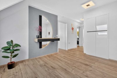 Attraktives Wohnungspaket: 
zwei modern ausgestattete  DG-Wohnungen mit Aufzug - Erstbezug nach Ren