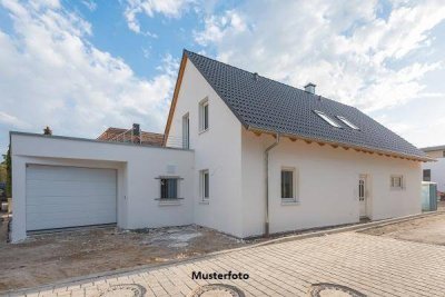 +++ Einfamilien-Reihenmittelhaus mit Terrasse und Garten +++