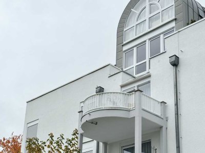 Lichtdurchflutete 4-Zimmer-Wohnung mit hochwertiger Ausstattung, Einbauküche & traumhafter Aussicht