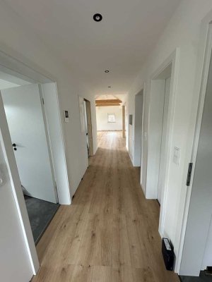 Erstbezug: Traumhafte Dachgeschosswohnung ca.89 m² 4ZKB