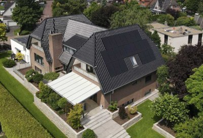 Villa mit Traumgarten und Wellnessoase