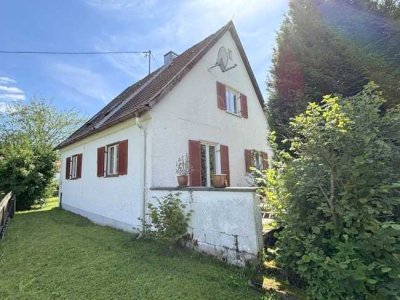 Ohlstadt: Altbau im Dornröschenschlaf auf traumhaftem Grundstück