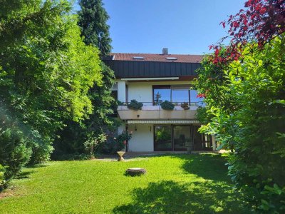 großes Einfamilienhaus mit ELW in Toplage