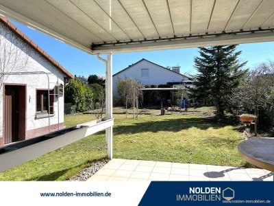 ***VIEL PLATZ FÜR IHRE IDEEN: EINFAMILIENHAUS MIT GROßEM GARTEN***