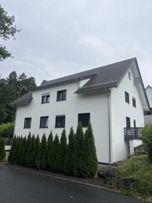 Schöne Doppelhaushälfte in Petersberg-Steinau