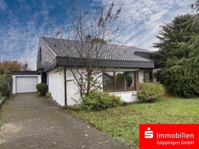 Freistehendes EFH mit Ausbaupotenzial in Bestlage von Albershausen – großzügiges Wohnen - Garten!