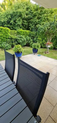Neuss: großzügige Garten-Terrassen-Whg., zusätzliches großes Arbeitszimmer mit Bad