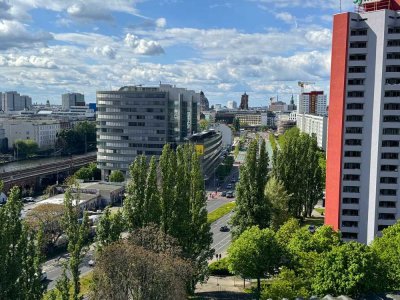 Blick über die Stadt! - Möbliertes 1-Zimmer-Penthouse am Ostbahnhof!