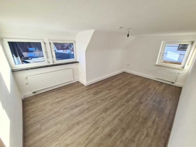 Helle 3-Zimmer Dachgeschosswohnung in Puschendorf