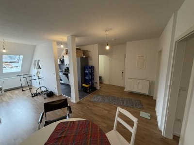 Top-Lage I saniert I Tageslichtbad mit Wanne I neue Einbauküche