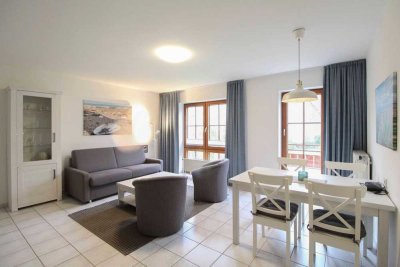 Ostseeglück nur ca. 300 m zum Strand: Top ausgestattete 2-Zimmer-Wohnung mit Balkon und Stellplatz