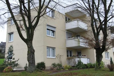Helle 4-Zimmer Wohnung mit Balkon in Leverkusen-Bergisch Neukirchen