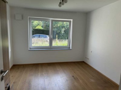Geschmackvolle 3-Zimmer-Erdgeschosswohnung mit geh. Innenausstattung mit Balkon und EBK