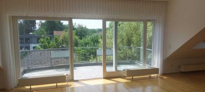 Schöne, helle Dachgeschosswohnung in Sankt Augustin - Niederpleis