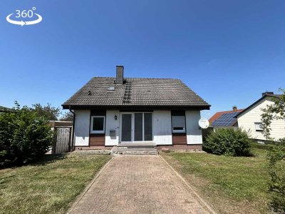 Schönes Einfamilienhaus (Massa-Fertighaus) mit Doppelgarage und Garten