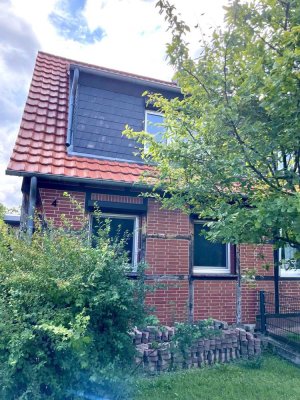 günstige Doppelhaushälfte auf Eigentumsgrundstück in Göttingerode in ruhiger Wohnlage
