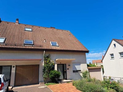 Renovierungsbedürftiges Einfamilienhaus mit super Weitblick!