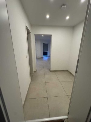 Frisch saniert und renoviert: 1-Zimmer EG-Wohnung mit Garten in Worms-Herrnsheim