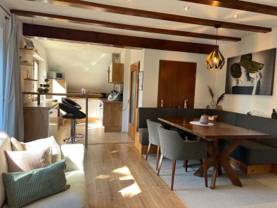 Modernisierte 3-Zimmer-Wohnung mit Balkon und Einbauküche in Moos