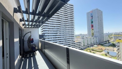 Möblierte 3 ZIMMER im 10. Stock mit herrlichem Ausblick auf die City-Line: 2 Minuten zur U-Bahn: